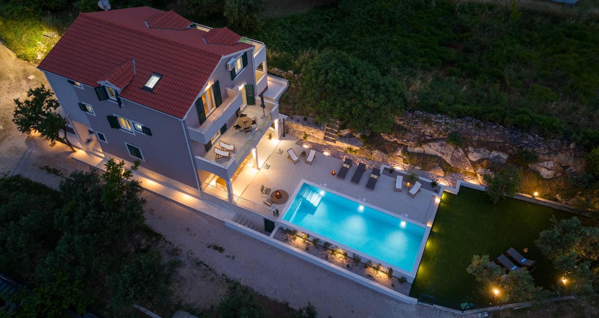 New! Villa Mamma Mia, A 6-Bedroom Property With 40Sqm Pool Podstrana Exteriör bild